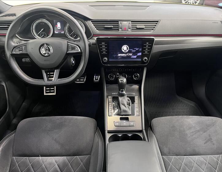 Škoda Superb 5
