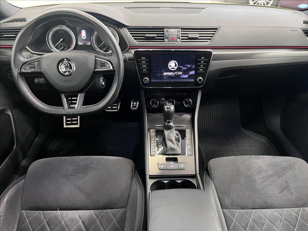 Škoda Superb