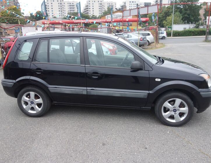 Ford Fusion 5