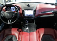 Maserati Levante 13