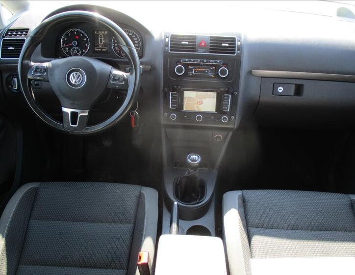 Volkswagen Touran 12