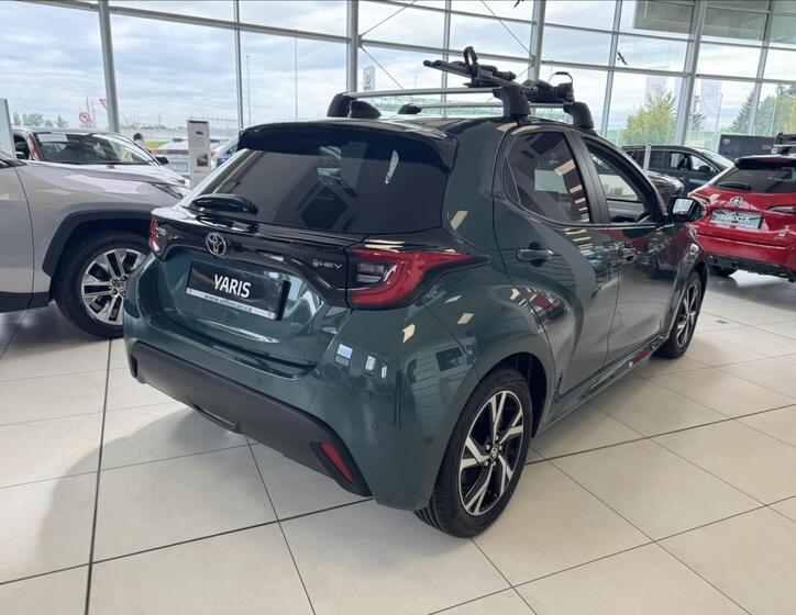 Toyota Yaris 5