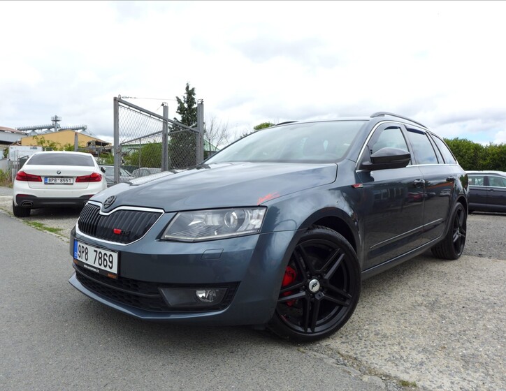 Škoda Octavia 1