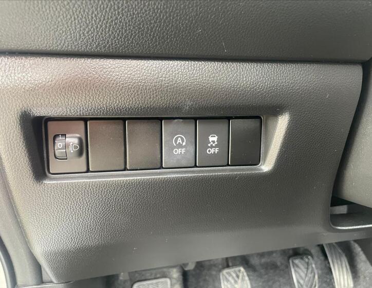 Suzuki Swift 18