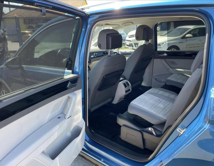 Volkswagen Touran 36
