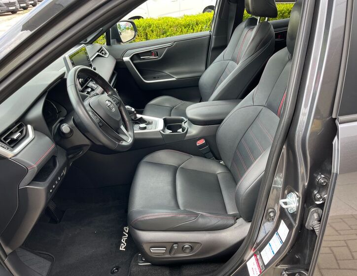 Toyota RAV4 13