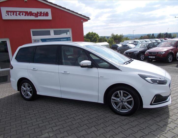 Ford Galaxy 8