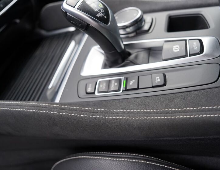 BMW X6 43