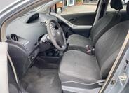 Toyota Yaris 9
