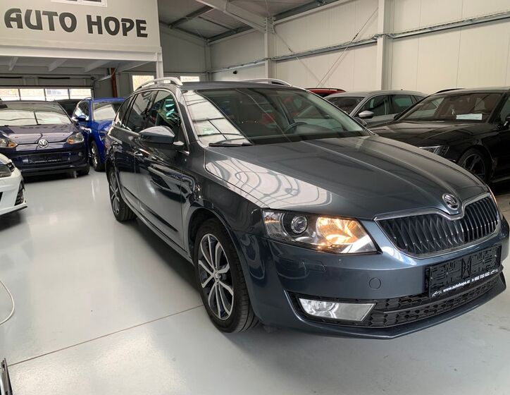 Škoda Octavia 1