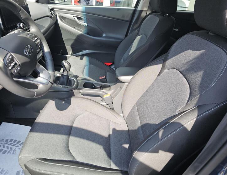 Hyundai i30 8