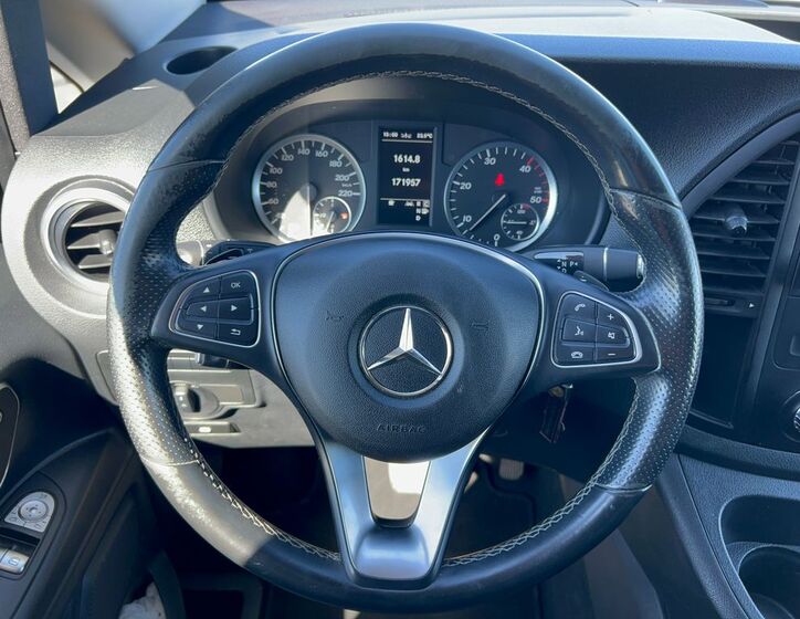 Mercedes-Benz Vito 18