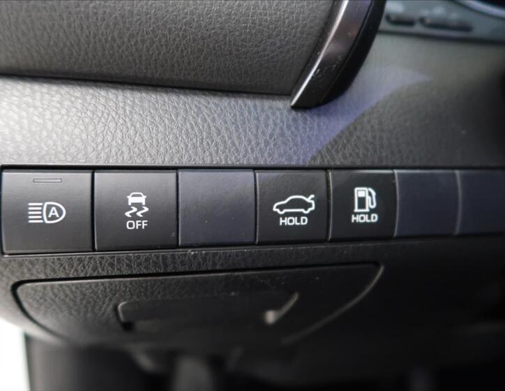 Toyota Camry 15