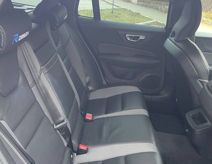 Volvo V60 15