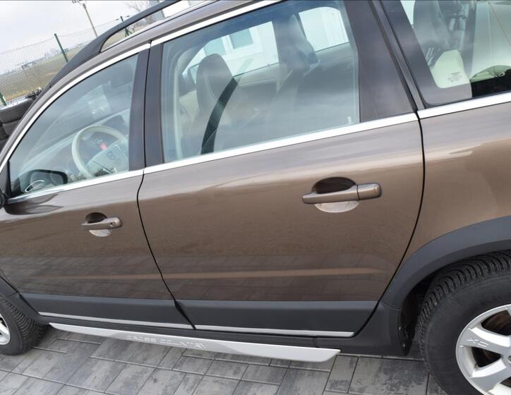 Volvo XC70 10
