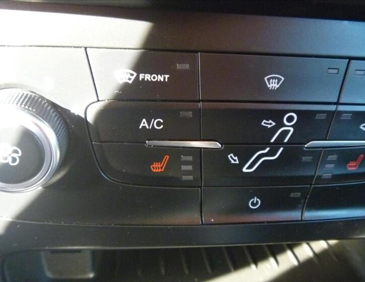 Ford Focus 24