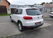 Volkswagen Tiguan 8