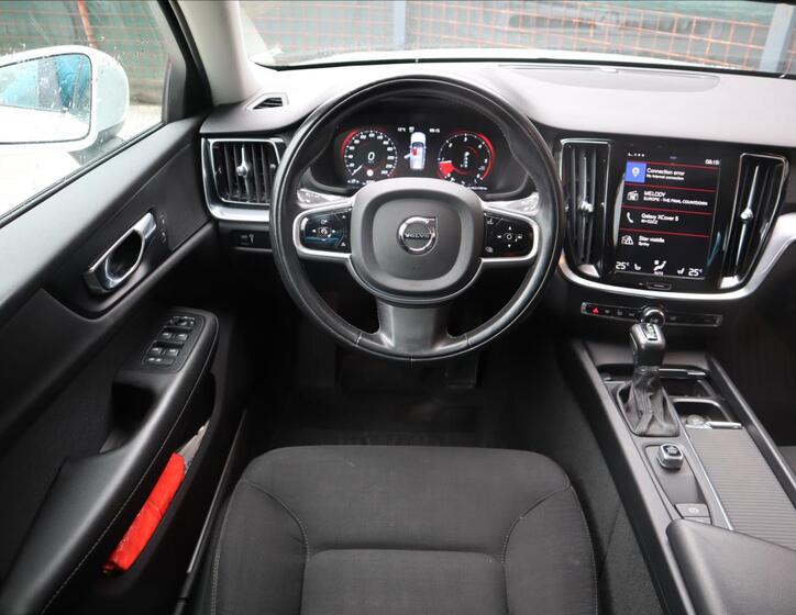 Volvo V60 9