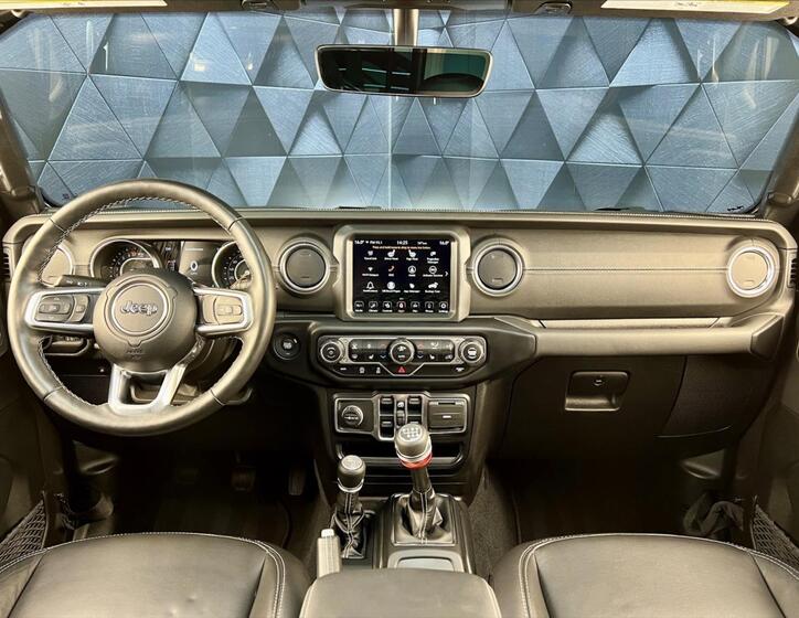 Jeep Wrangler 10