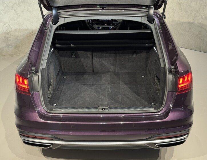 Audi A4 13
