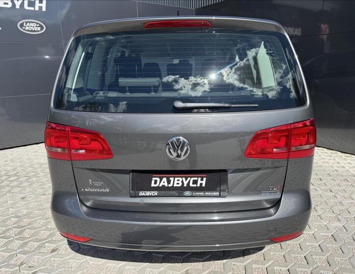 Volkswagen Touran 8
