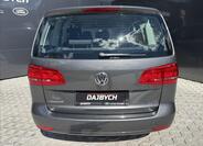 Volkswagen Touran 8