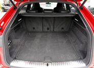 Audi SQ8 10
