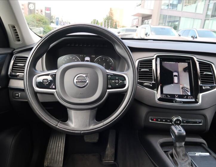 Volvo XC90 15