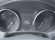 Jaguar XE 12