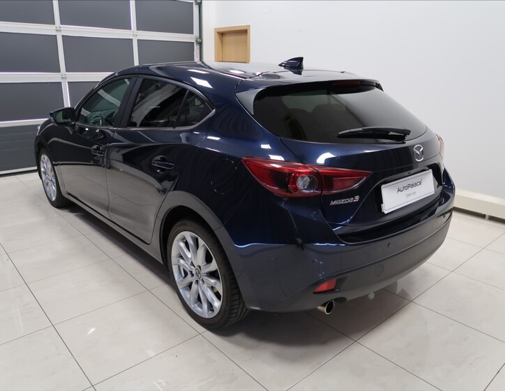 Mazda 3 6