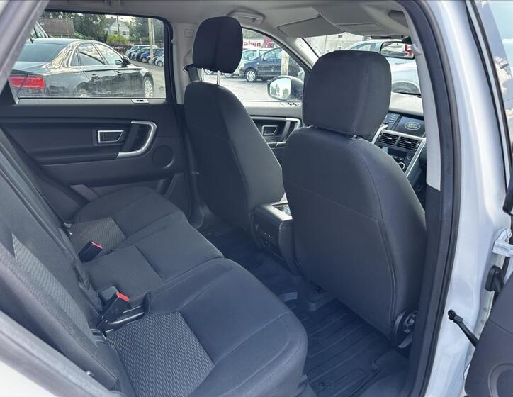 Land Rover Discovery Sport 16