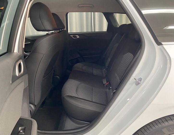 KIA Ceed 10
