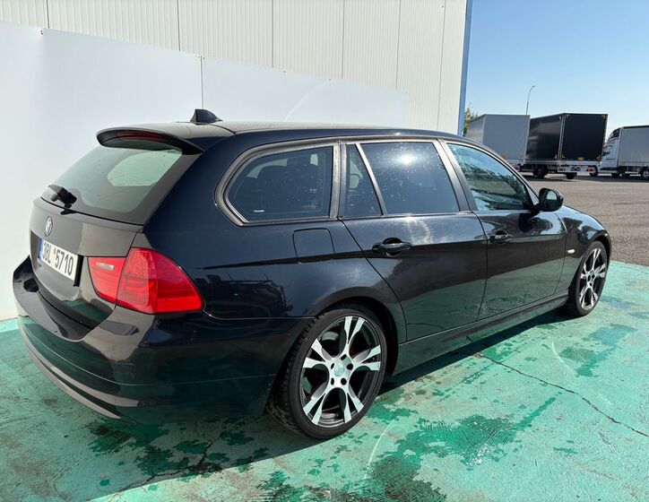 BMW Řada 3 2