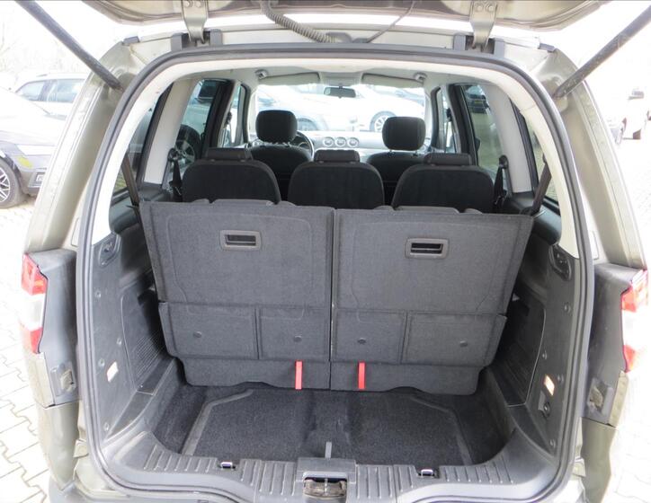 Ford Galaxy 7