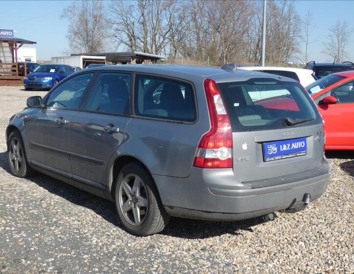 Volvo V50 4