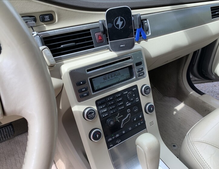Volvo XC70 11