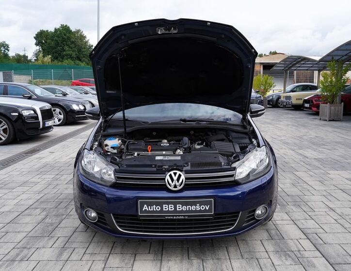 Volkswagen Golf 9