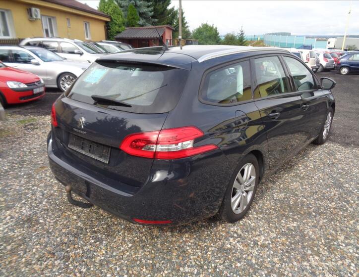 Peugeot 308 7