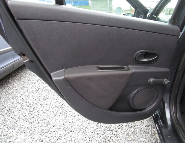 Renault Clio 27