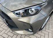 Toyota Yaris 10