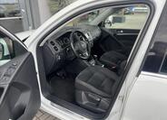 Volkswagen Tiguan 9