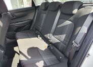 Hyundai i20 10