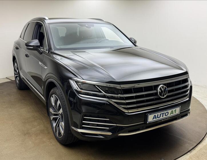 Volkswagen Touareg 3