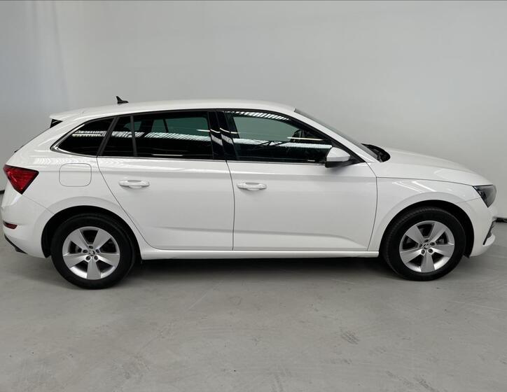 Škoda Scala 4