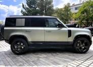 Land Rover Defender 9