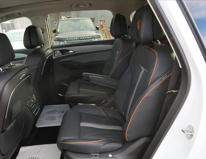 Dongfeng U-Tour 20