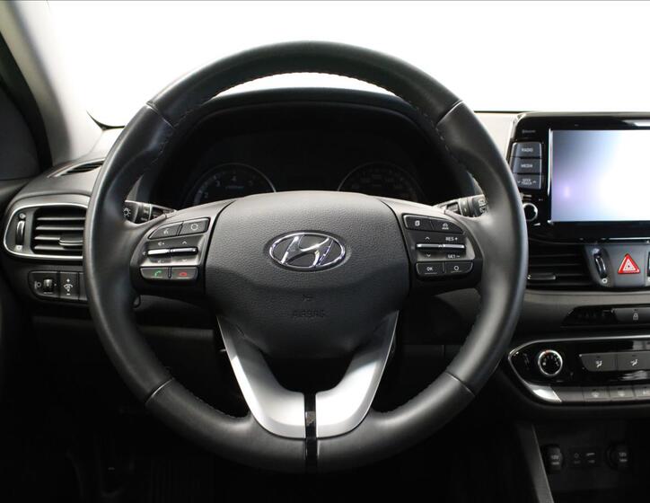 Hyundai i30 17