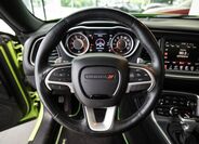 Dodge Challenger 6