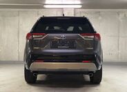 Toyota RAV4 6