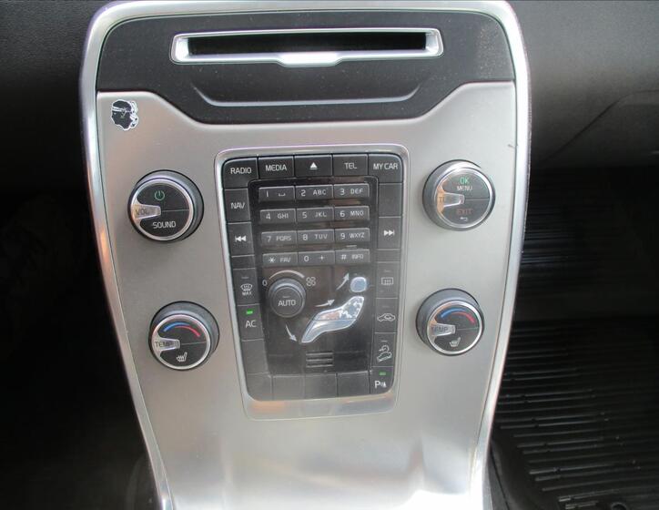 Volvo XC70 24